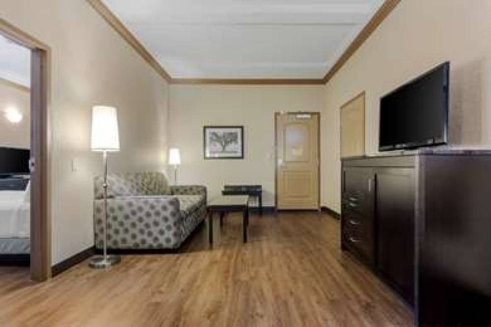 Best Western Plus Kamloops Hotel 6