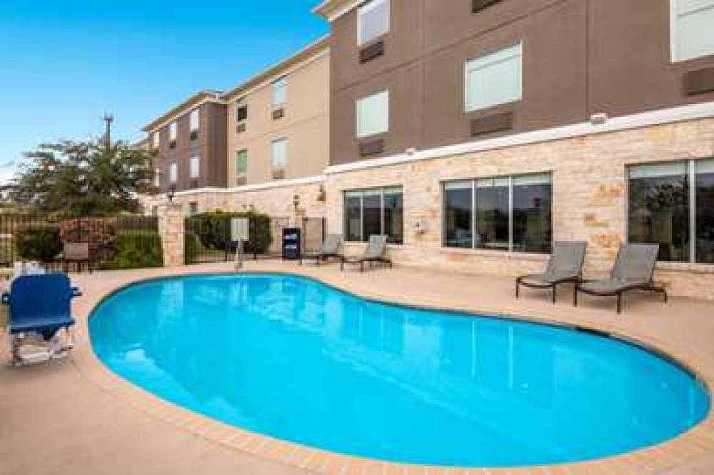 Best Western Plus Killeen/Fort Hood Hotel & Suites 2