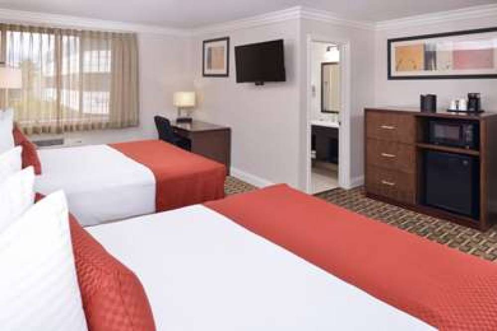 Best Western Plus LA Mid-Town Hotel 9