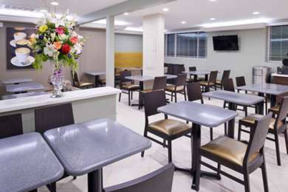 Best Western Plus LA Mid-Town Hotel 8