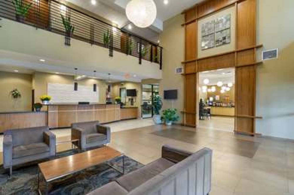 Best Western Plus Lacey Inn & Suites 6