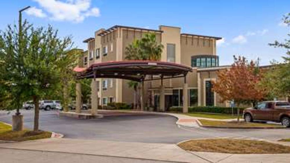 Best Western Plus Lackland Hotel & Suites 7