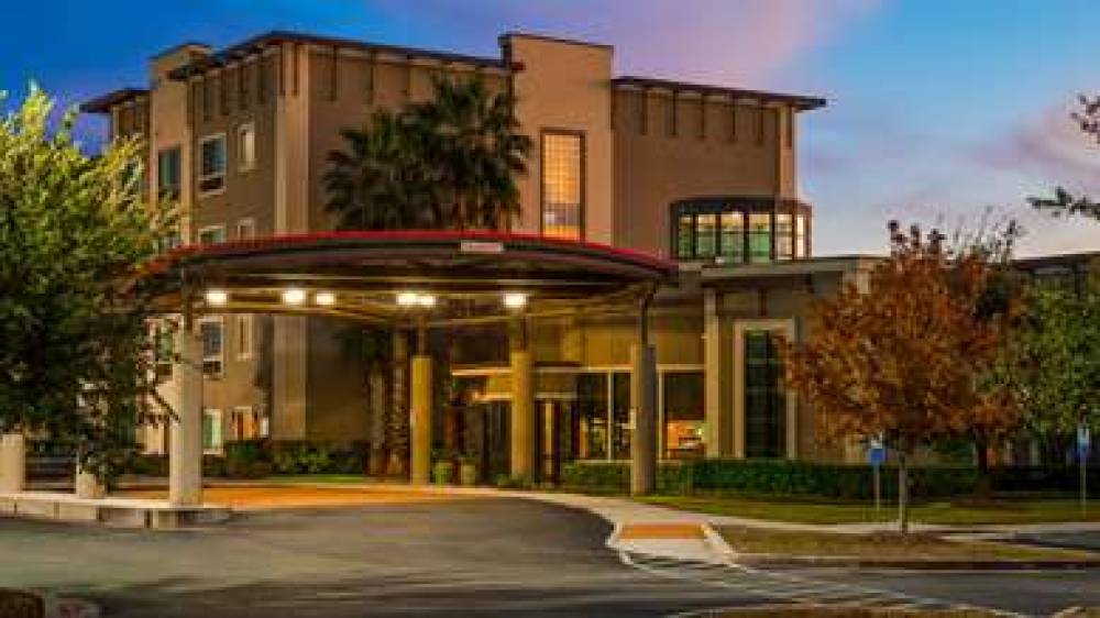 Best Western Plus Lackland Hotel & Suites 1