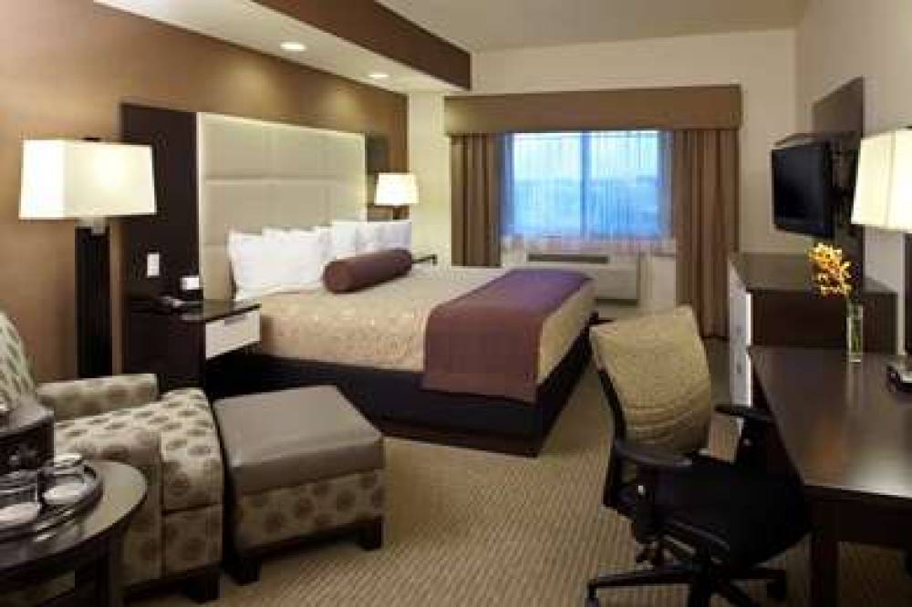 Best Western Plus Lackland Hotel & Suites 3