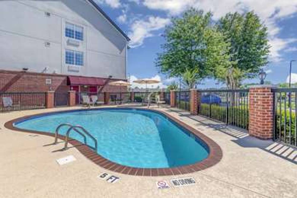 Best Western Plus Lake Lanier Gainesville Hotel & Suites 2