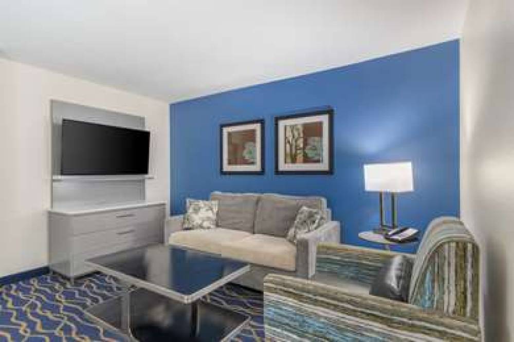 Best Western Plus Lake Lanier Gainesville Hotel & Suites 9