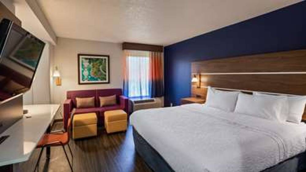 Best Western Plus Lexington Inn 8