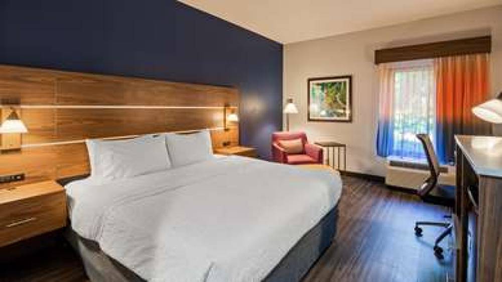 Best Western Plus Lexington Inn 7