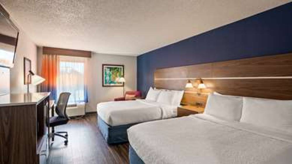 Best Western Plus Lexington Inn 4