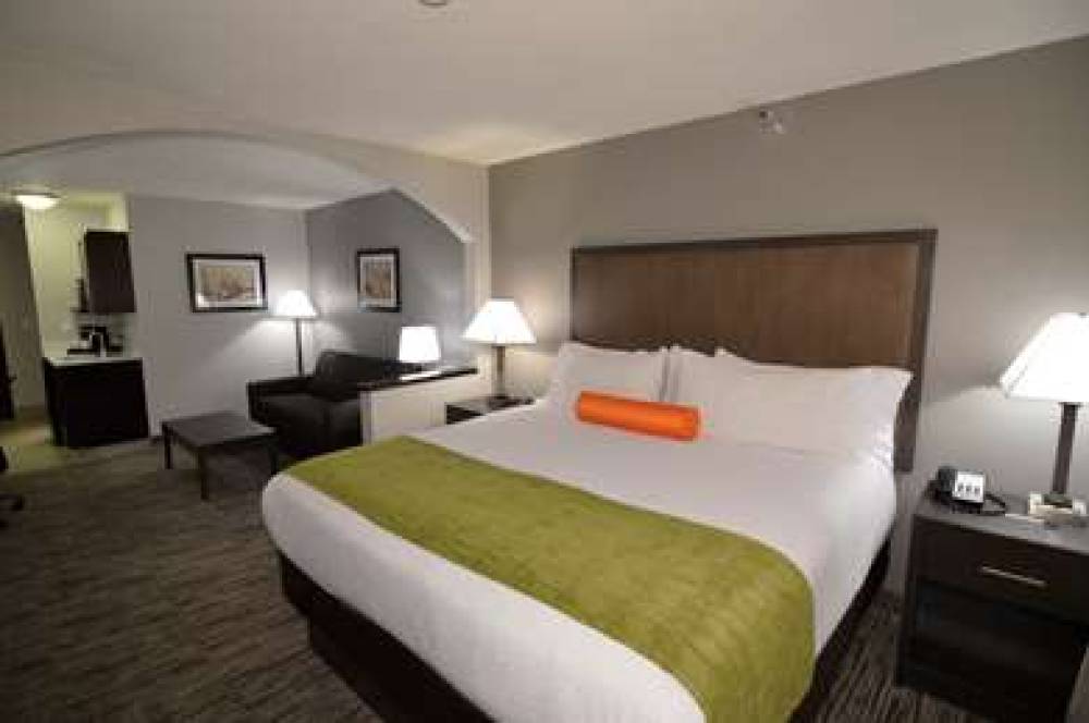 Best Western Plus Liberal Hotel & Suites 10