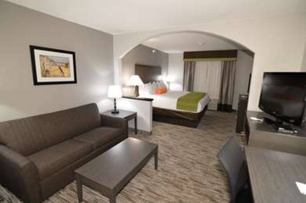 Best Western Plus Liberal Hotel & Suites 9