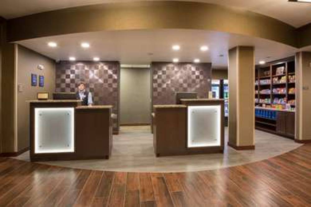 Best Western Plus Lincoln Inn & Suites 3