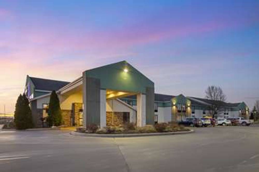 Best Western Plus Liverpool-Syracuse Inn & Suites 2