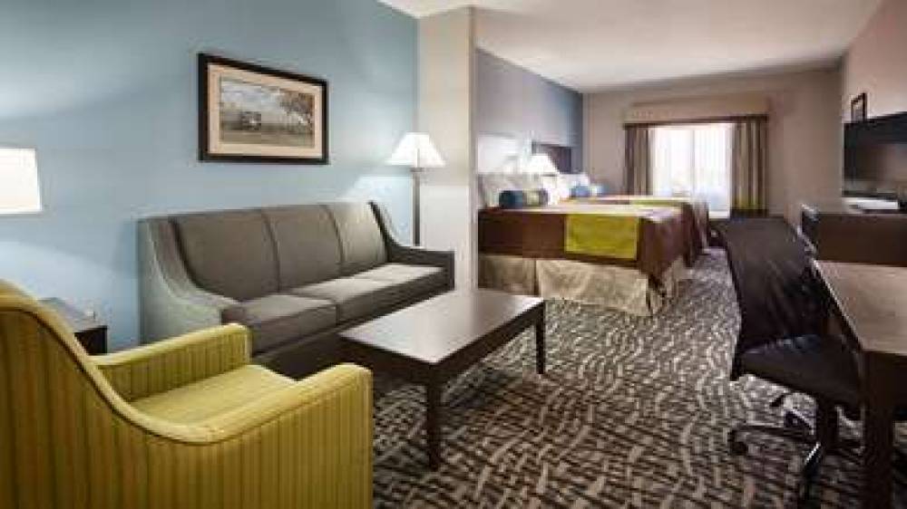 Best Western Plus Lonestar Inn & Suites 5