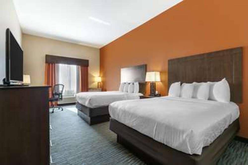 Best Western Plus Longhorn Inn & Suites 7