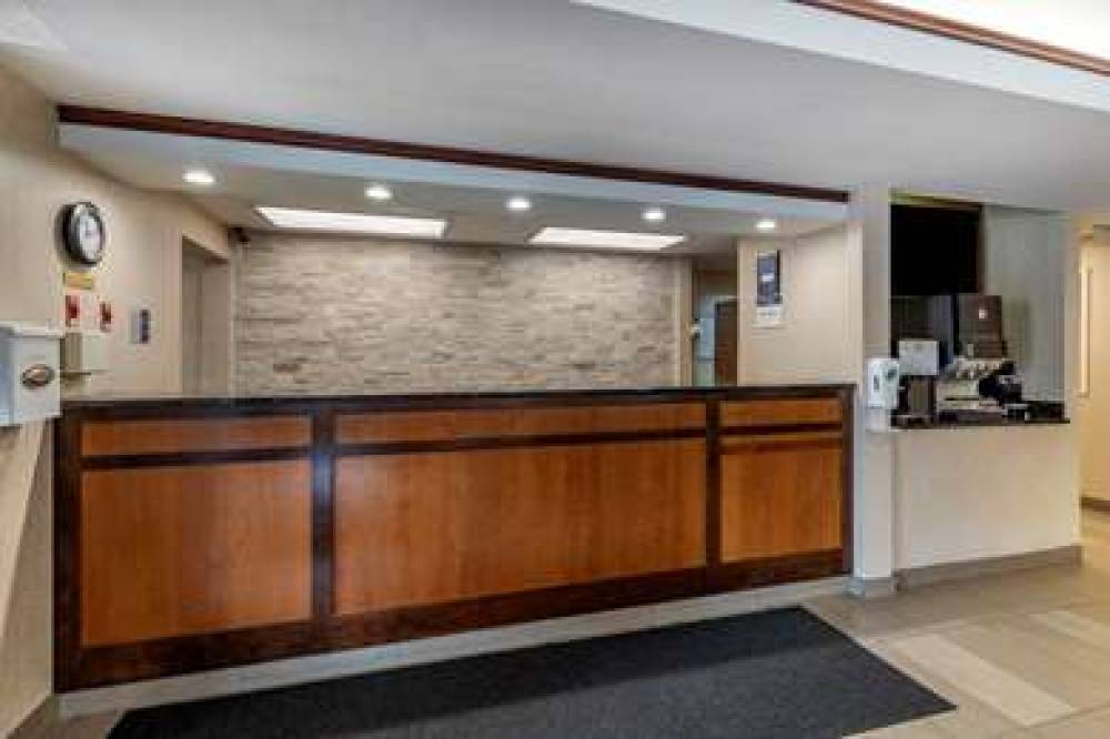 Best Western Plus Louisville Inn & Suites 10