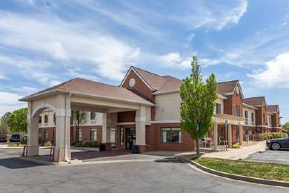 Best Western Plus Louisville Inn & Suites 1