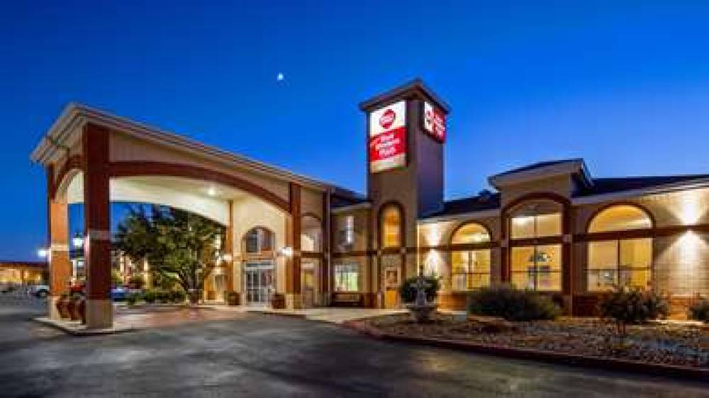 Best Western Plus Lubbock Windsor Inn 1