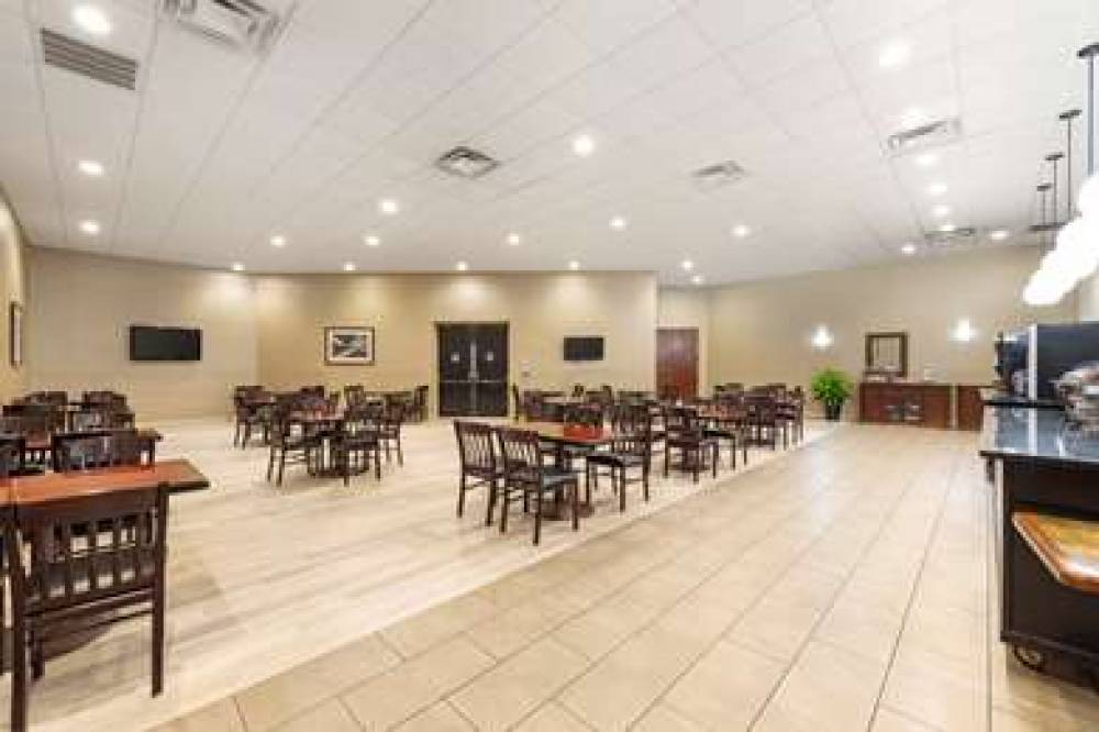 Best Western Plus Madison-Huntsville Hotel 10