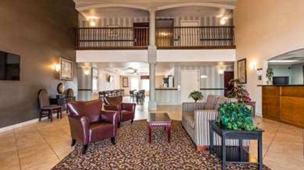 Best Western Plus Main Street Inn 3