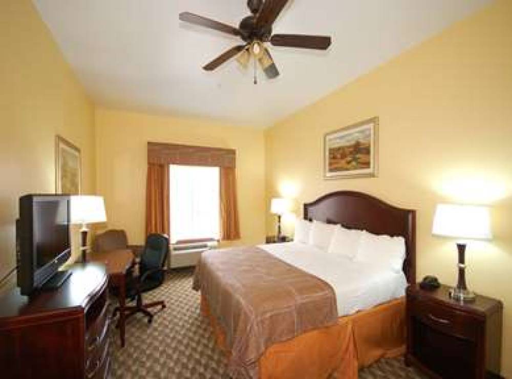 Best Western Plus Manvel Inn & Suites 4