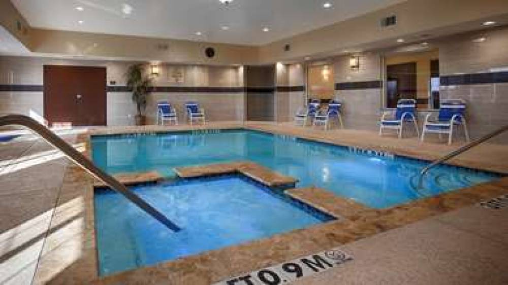 Best Western Plus Manvel Inn & Suites 2