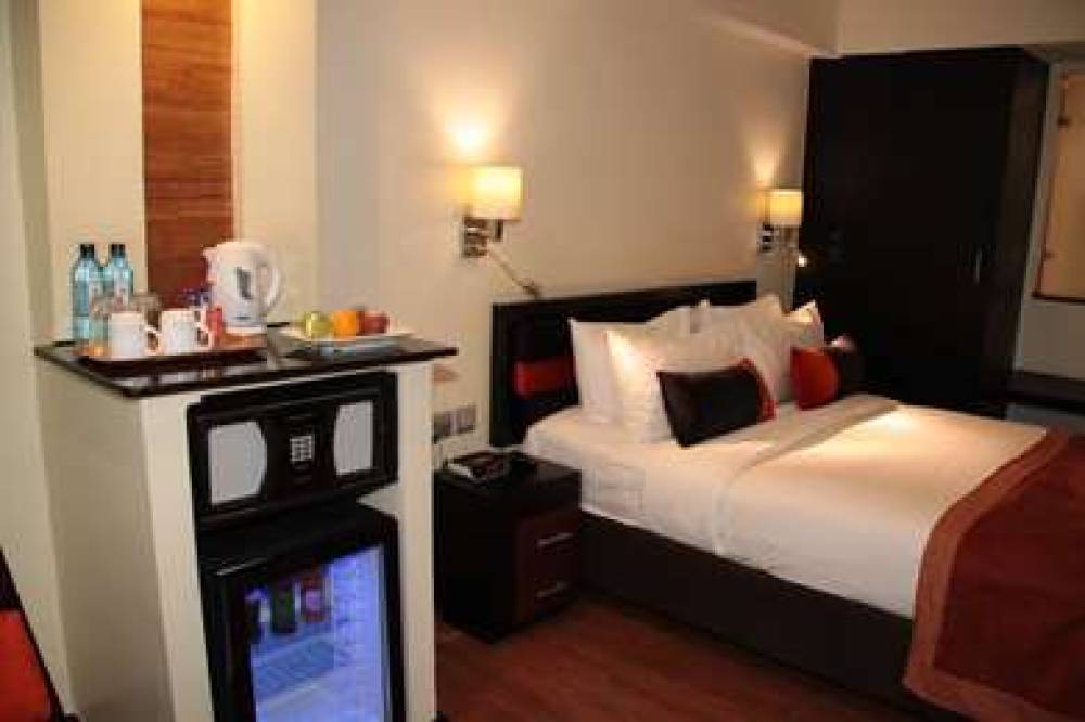 Best Western Plus Meridian Hotel 6