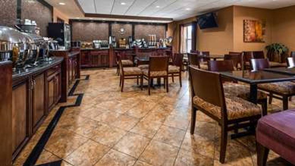 Best Western Plus Midwest Inn & Suites 9