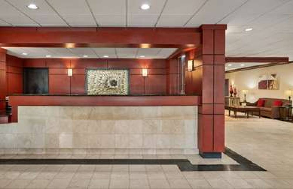 Best Western Plus Milwaukee Airport Hotel & Conference Center 3