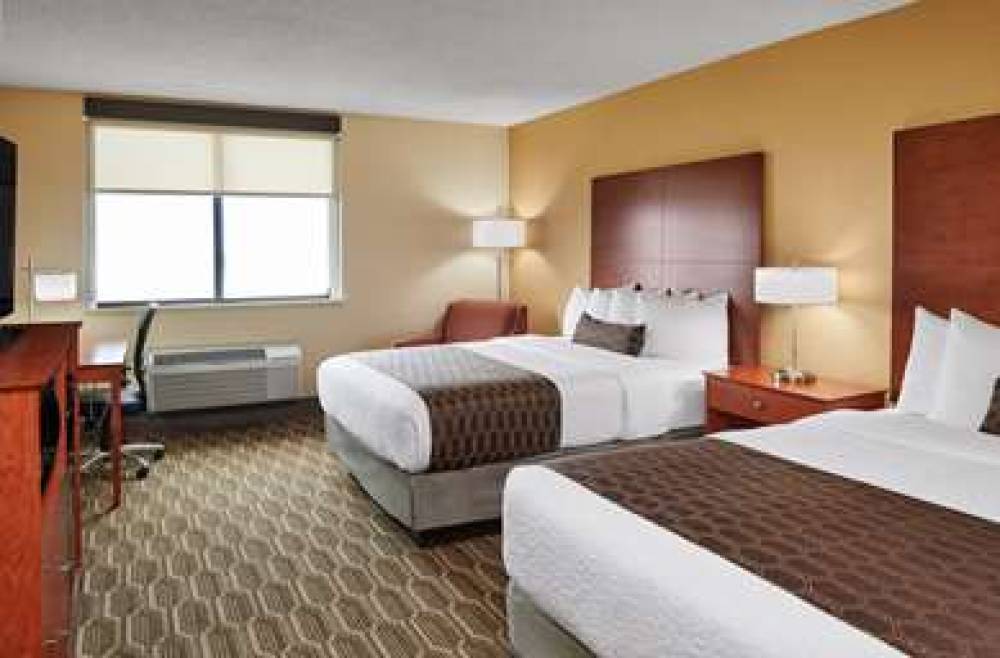 Best Western Plus Milwaukee Airport Hotel & Conference Center 10