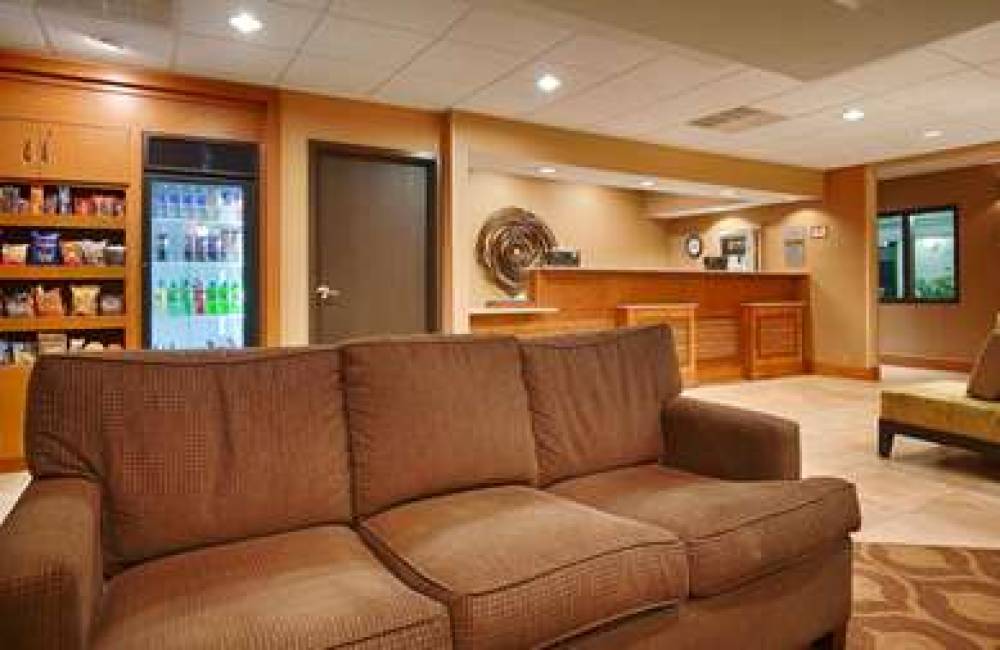 Best Western Plus Mishawaka Inn 3