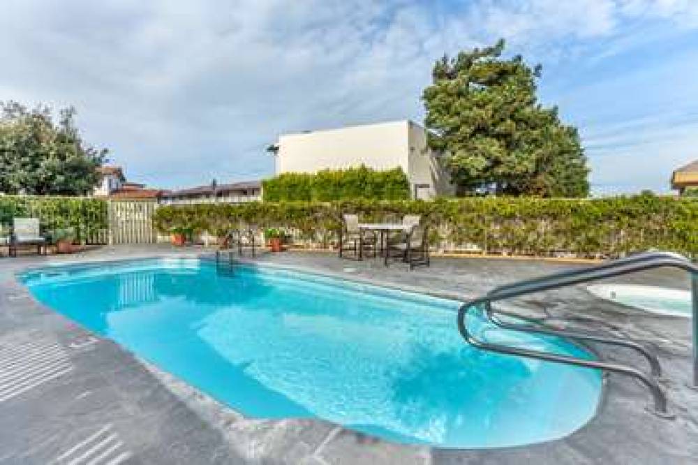 Best Western Plus Monterey Inn 3