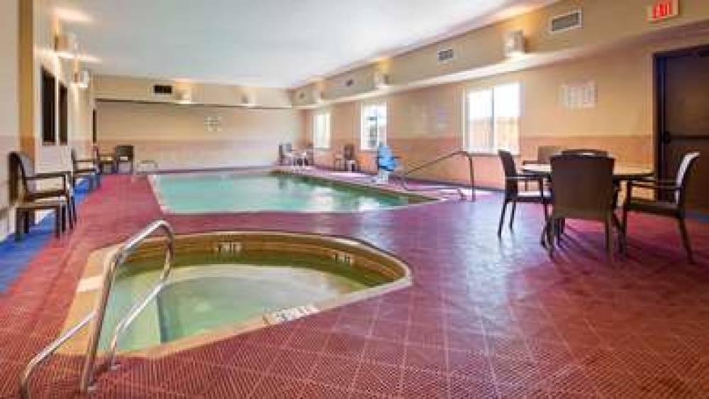 Best Western Plus Montezuma Inn & Suites 8