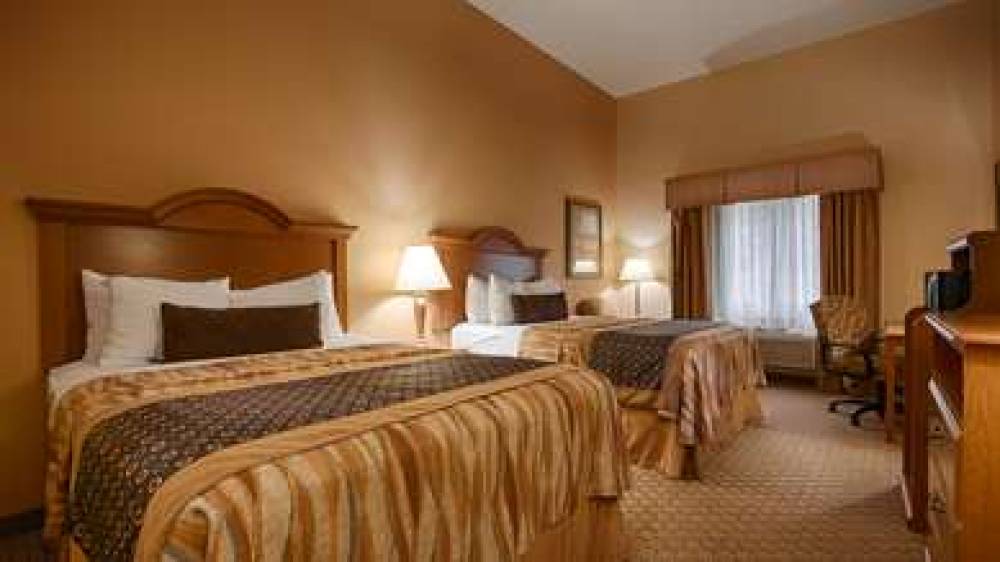 Best Western Plus New Caney Inn & Suites 7