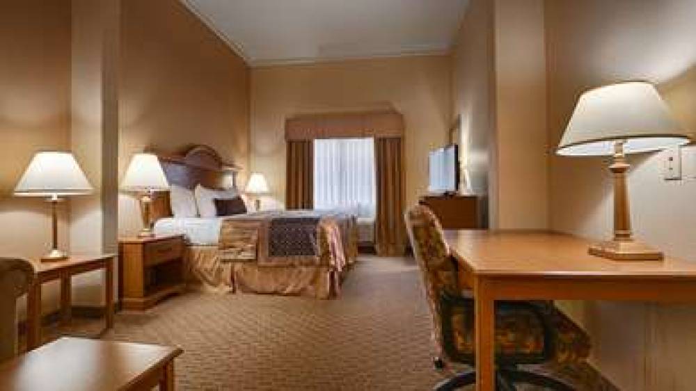 Best Western Plus New Caney Inn & Suites 5