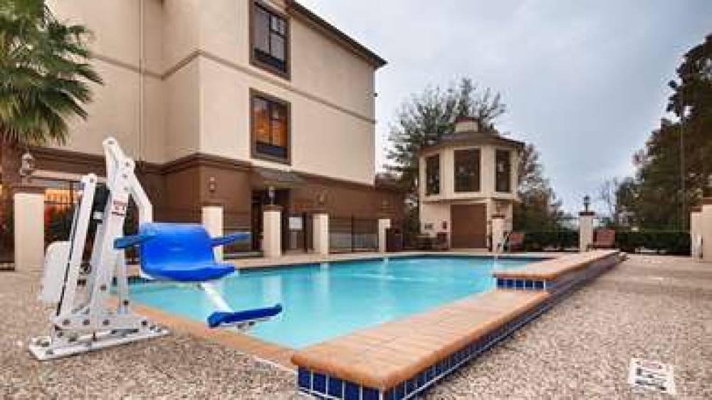 Best Western Plus North Houston Inn & Suites 3