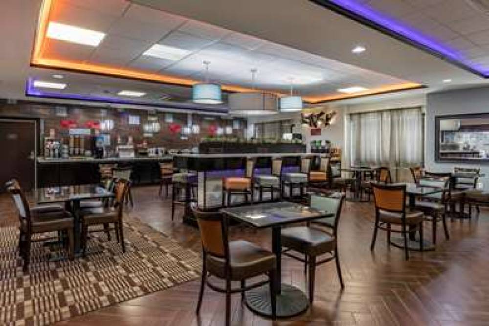 Best Western Plus North Odessa Inn & Suites 3