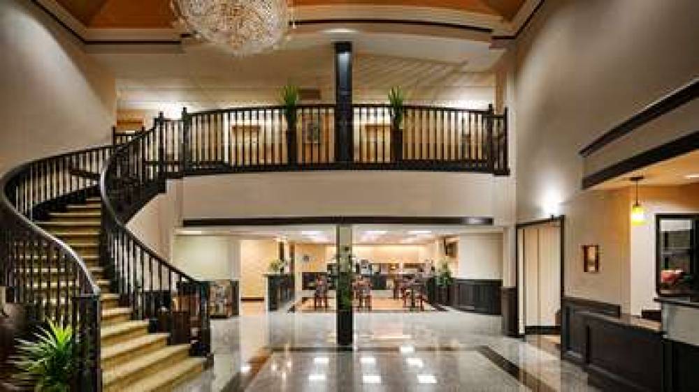 Best Western Plus Northwest Inn & Suites 1