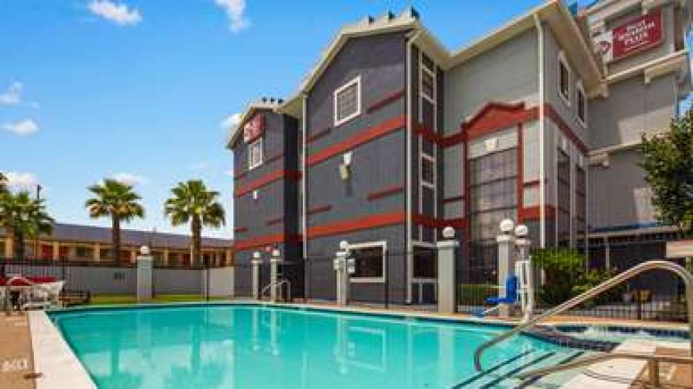 Best Western Plus Northwest Inn & Suites 4