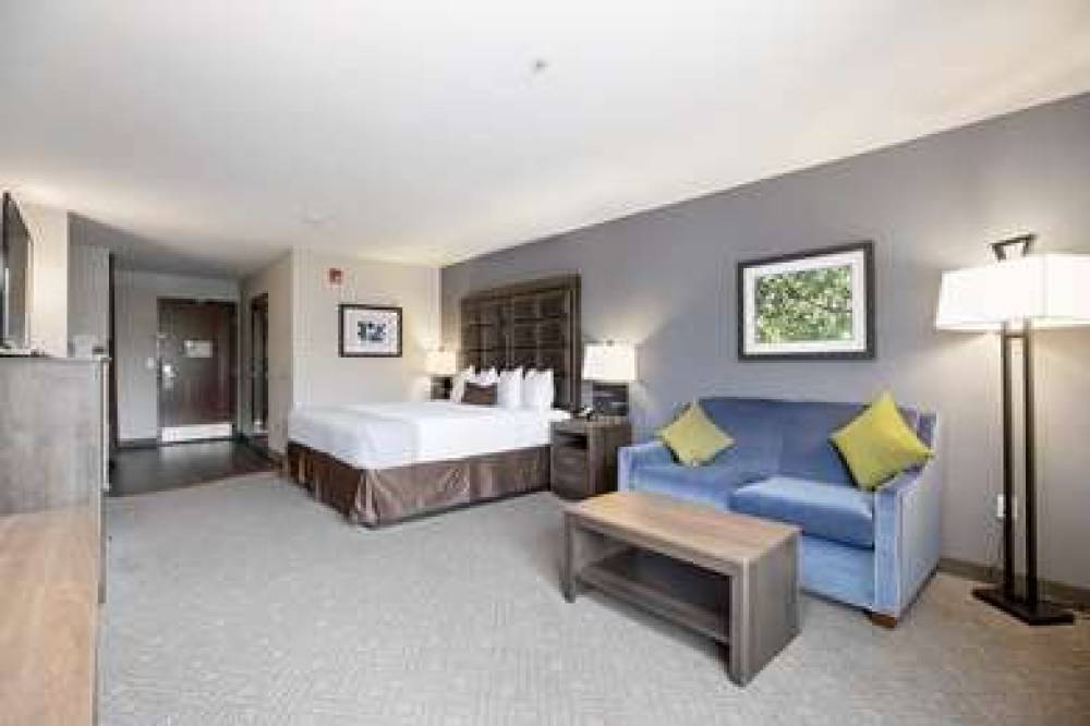 Best Western Plus Northwind Inn & Suites 8