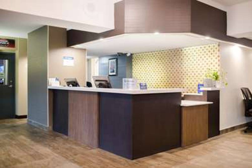 Best Western Plus Ottawa Kanata Hotel & Conference Centre 4