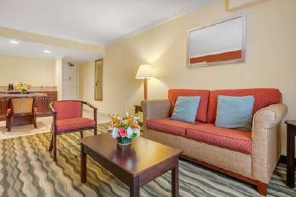 Best Western Plus Palm Beach Gardens Hotel & Suites And Conference Ct 5