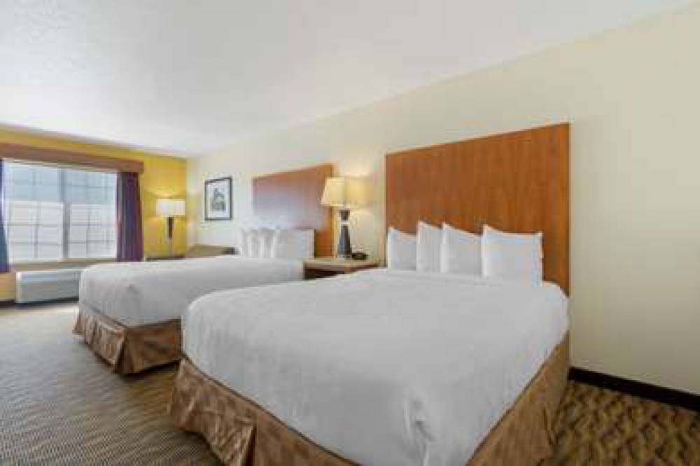 Best Western Plus Park Place Inn & Suites 9