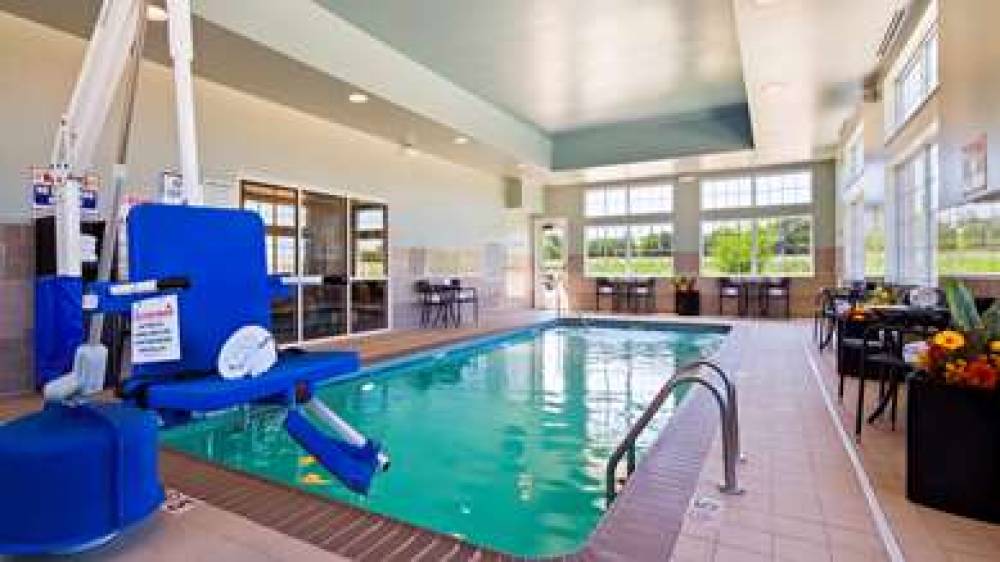 Best Western Plus Patterson Park Inn 8