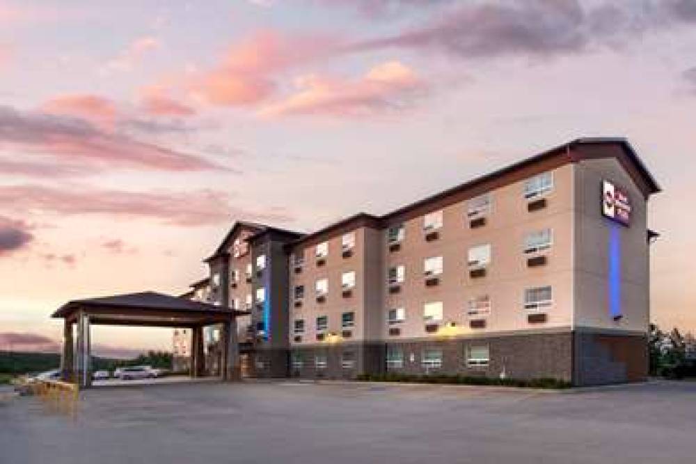 Best Western Plus Peace River Hotel & Suites