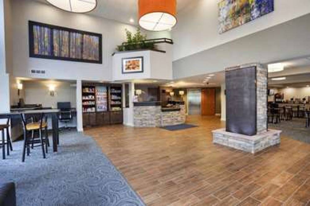 Best Western Plus Peak Vista Inn & Suites 2