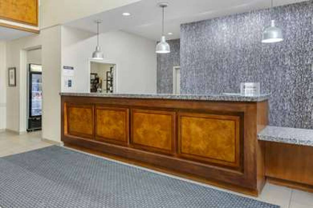 Best Western Plus Peppertree Inn At Omak 3