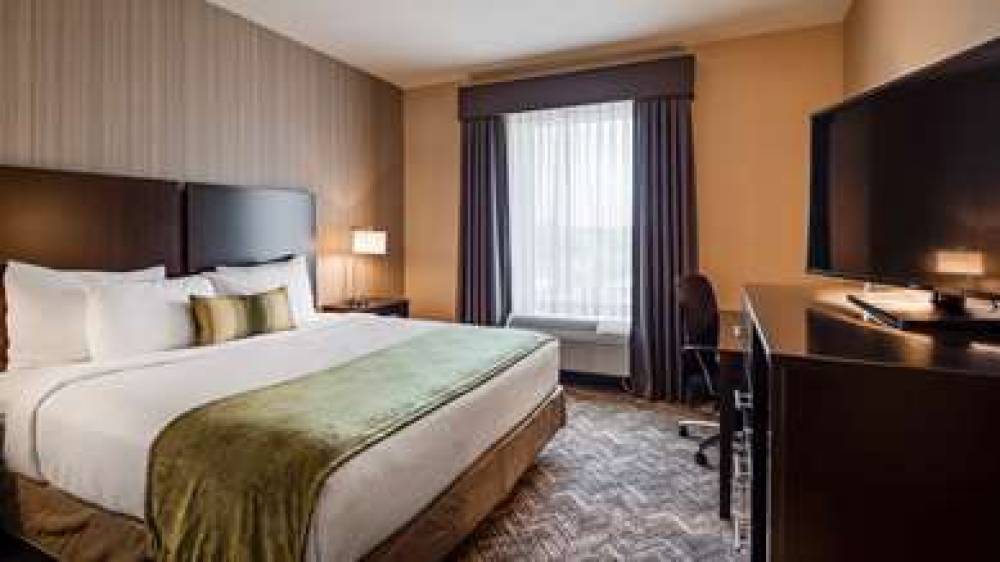 Best Western Plus Philadelphia-Pennsauken Hotel 9