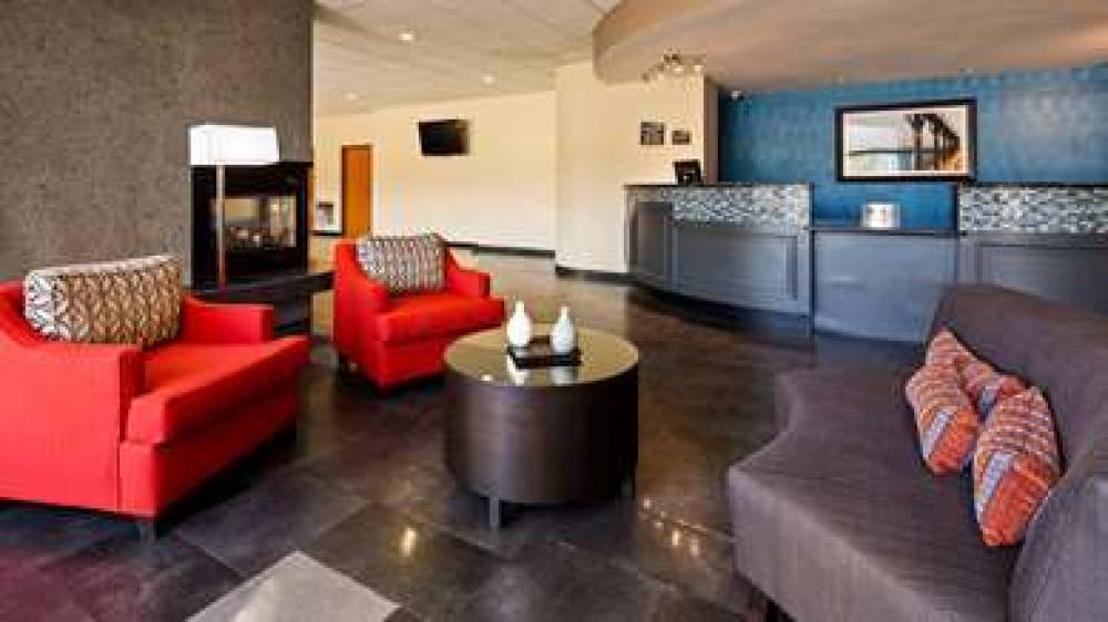 Best Western Plus Portage Hotel & Suites 3