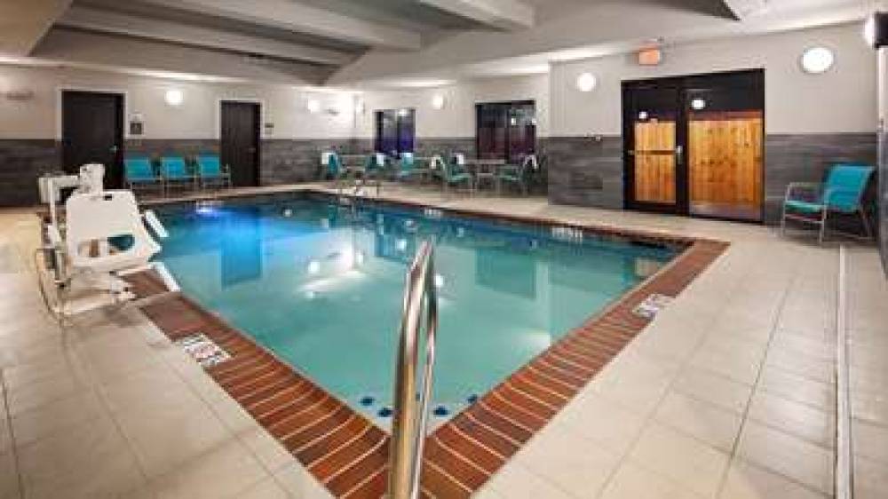 Best Western Plus Prien Lake Inn & Suites 6